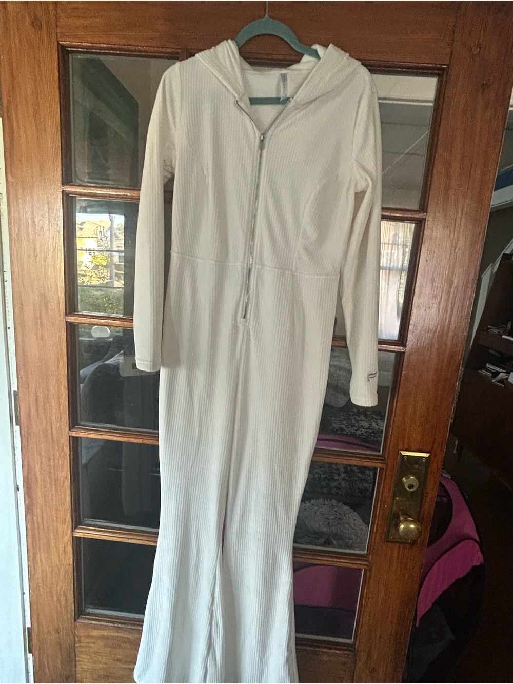 Fabletics Cream Ribbed Zip-Front Long-Sleeve Jumpsuit - Picture 4 of 5